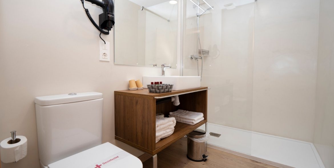 3e30c918-aa47-41bc-87c2-7ed13ba48e82