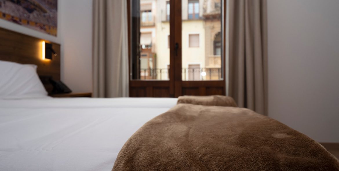 5702dbe2-ac9c-4fe7-9fff-e92c53f2ad06